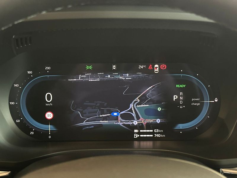 Volvo XC60 T8 PLUS Dark, Ventilace, 360° - fotka 21 z 35