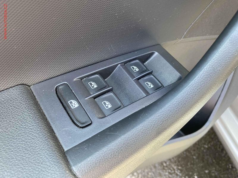 Škoda Rapid (2016) 1.2 TSi, Style, TZ - fotka 13 z 16