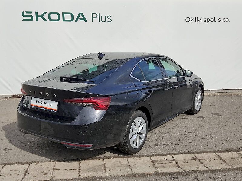 Škoda Octavia (2025) Top Selection 1,5 Tsi 110 Kw D - fotka 2 z 37