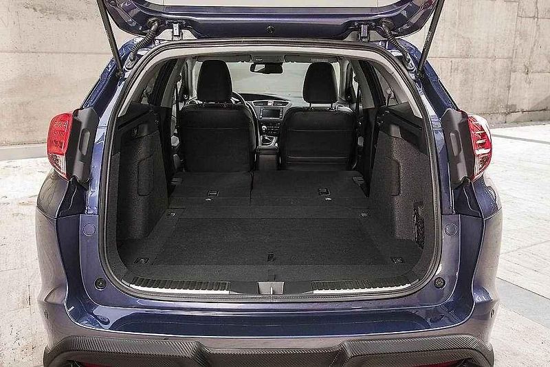 Honda Civic Tourer.