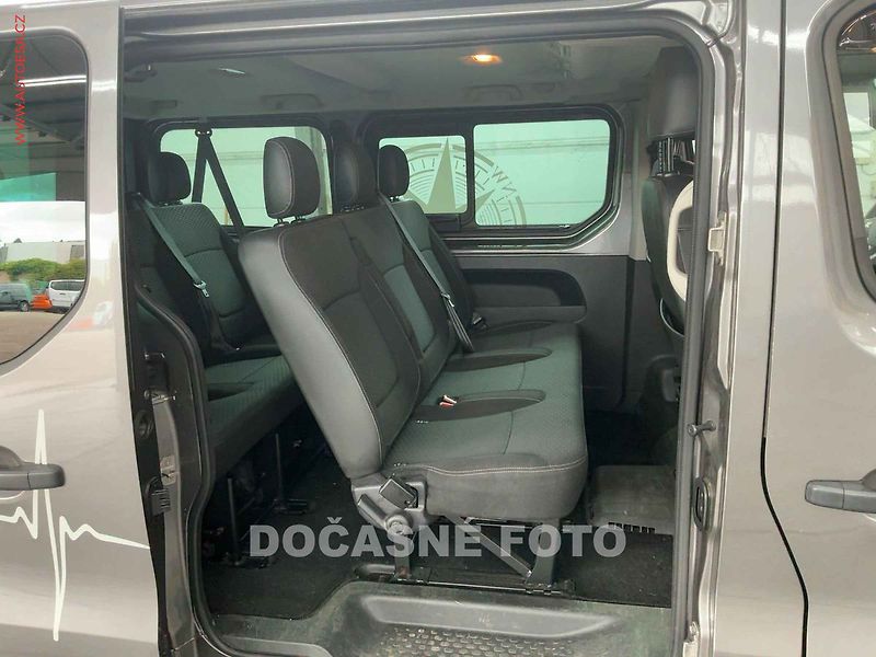 Opel Vivaro (2015) 1.6CDTi 8míst, Navi, kamera - fotka 9 z 10