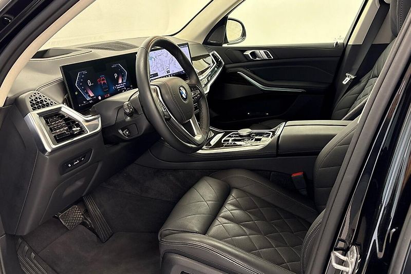 BMW X5 xDrive30d - fotka 8 z 14