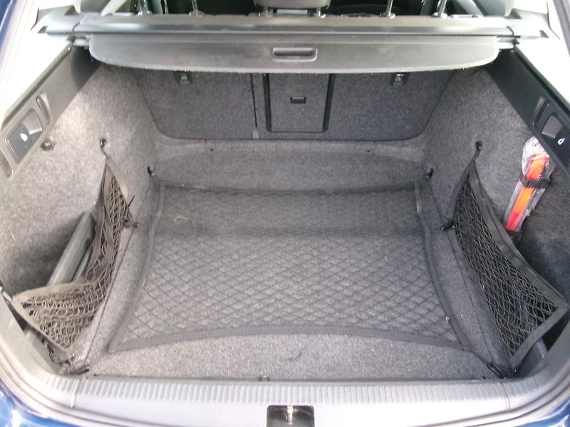 Škoda Octavia (2014) 1,6TDI AC HF BT TEMP VÝHŘEV  - fotka 20 z 31