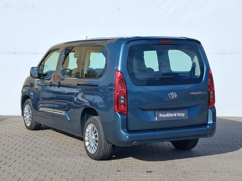 Toyota ProAce City Verso 1.5 D-4D Business Long AT - fotka 7 z 20