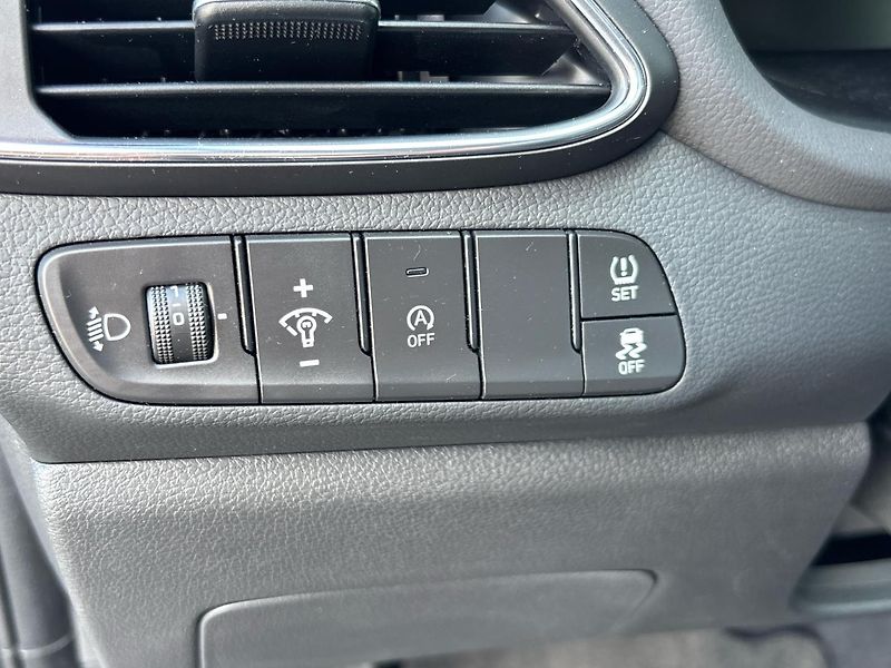 Hyundai i30 MHEV Smart - fotka 23 z 25
