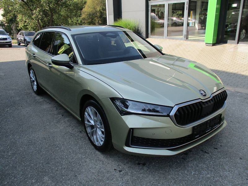 Škoda Superb Combi Selection 2,0TDI 110kW D - fotka 3 z 13