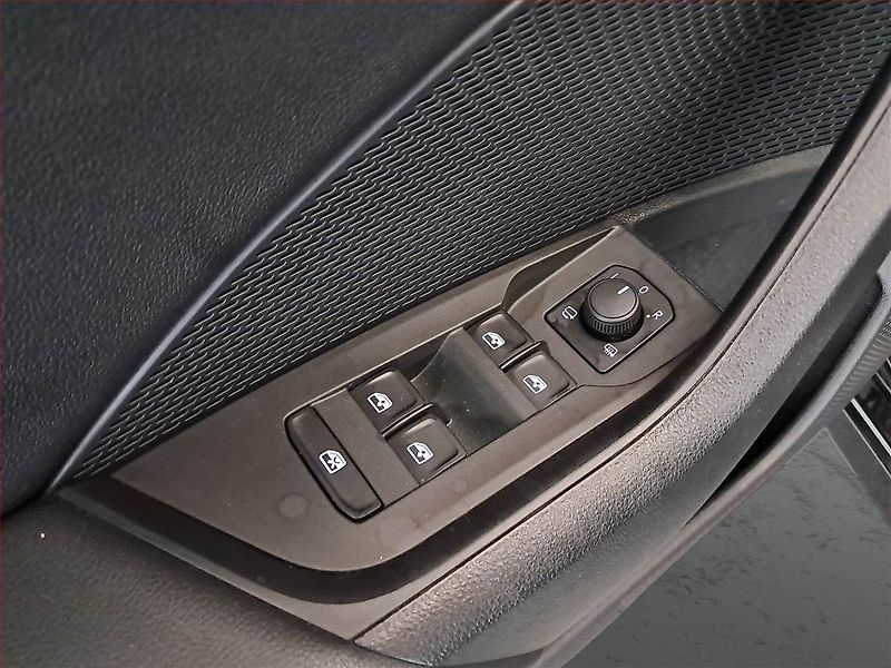 Škoda Octavia (2023) Style 1.5 TSI e-tec - fotka 15 z 18