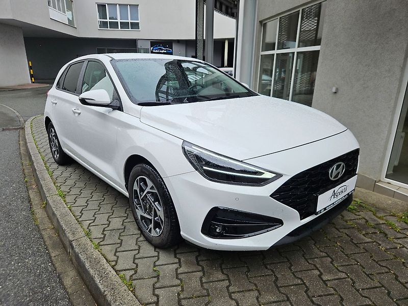 Hyundai i30 1.5i Family, serv.kn., 1.maj. - fotka 7 z 29