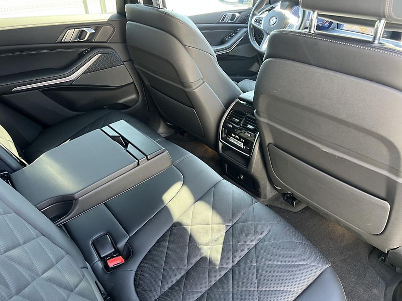 BMW X5 40d M Sport VZDUCH - fotka 11 z 22