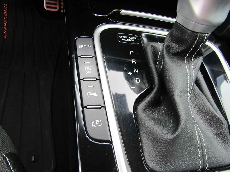 Kia XCeed (2023) 1.5T-GDi, ČR, AT, LED, navi - fotka 16 z 22