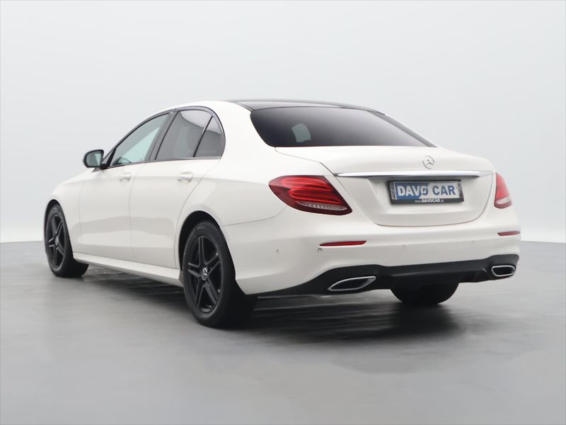 Mercedes-Benz Třídy E 2,0 220d 143kW Aut. AMG LED - fotka 5 z 40