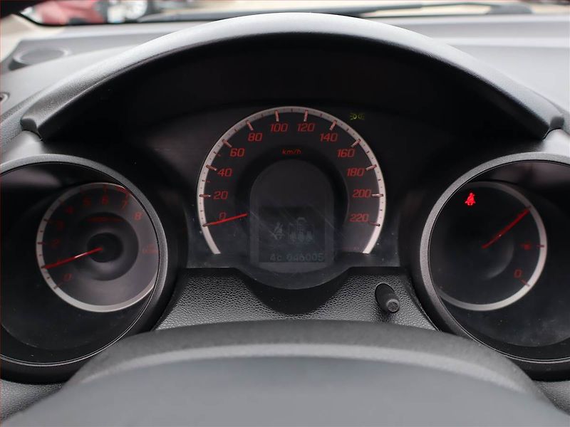 Honda Jazz (2014) 1.2 i-VTEC, Serv.kniha - fotka 11 z 16