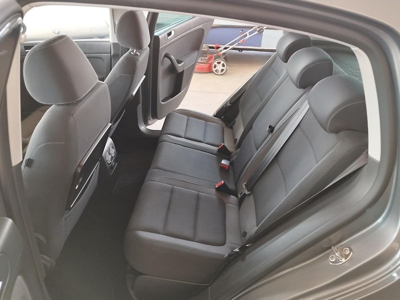 Volkswagen Golf Plus (2011) 1,2TSI,77KW,DSG,ALU,TAŽ,SER.K - fotka 15 z 42