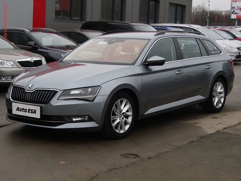 Škoda Superb (2016) 1.6 TDi, ČR, Ambition, DSG - fotka 3 z 21