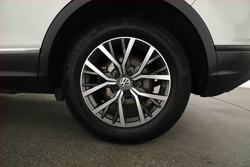 Volkswagen Tiguan (2018) 1.4 TSI, ČR,1.maj, Tempomat - fotka 20 z 20