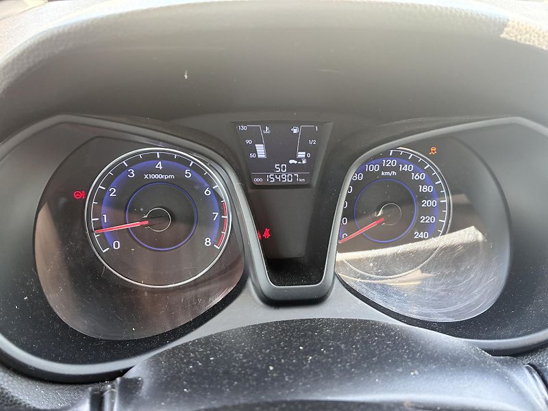 Hyundai ix20 1.6i 92kW KLIMA ČR 1MAJ - fotka 14 z 15