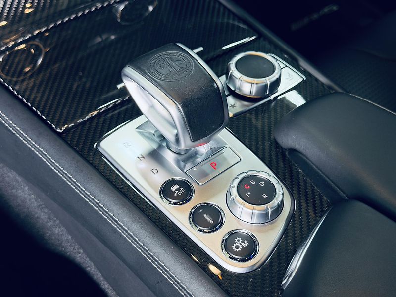 Mercedes-Benz SL (2017) 63*AMG*Masaže*Karbon* - fotka 26 z 40