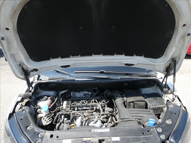 Volkswagen Caddy 2,0 TDi 110kW 7.míst,Maxi,1maj - fotka 37 z 52