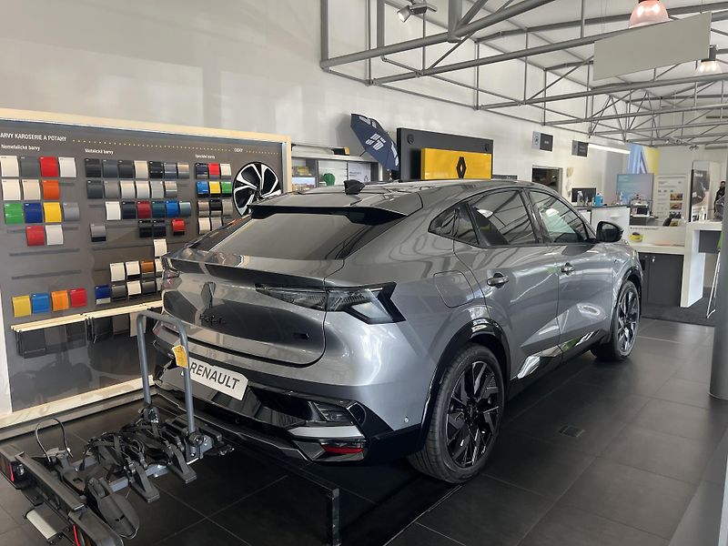Renault Rafale (2026) Esprit Alpine hyper hybrid 4x4 - fotka 4 z 8
