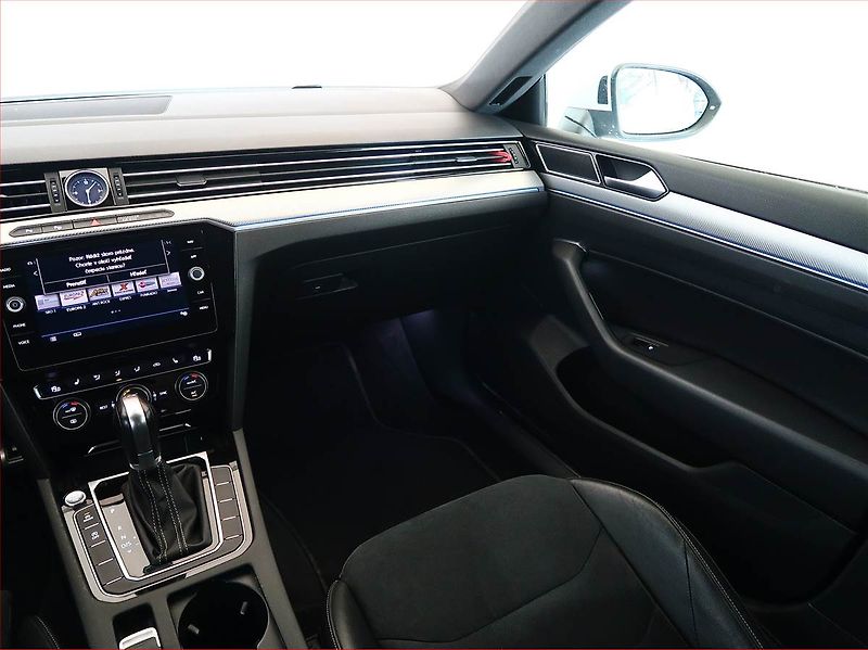 Volkswagen Arteon (2018) R-line 2.0 TDI, Automat - fotka 8 z 19