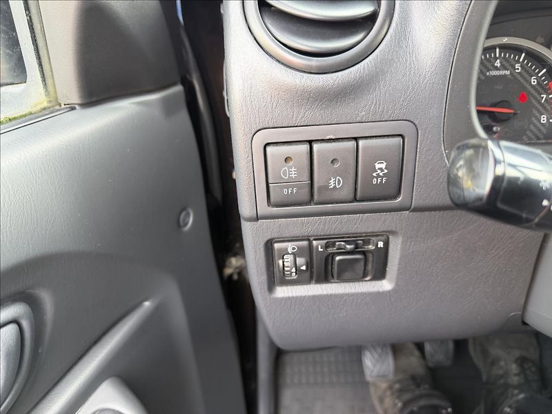 Suzuki Jimny 1,3 4x4 TAŽNÉ - fotka 18 z 19