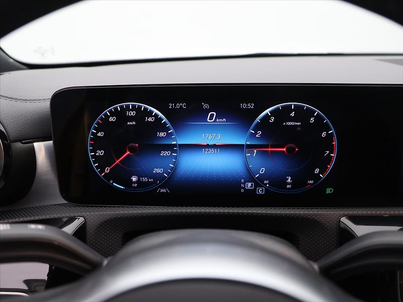 Mercedes-Benz CLA 2,0 250 165kW AMG-paket CZ - fotka 16 z 31