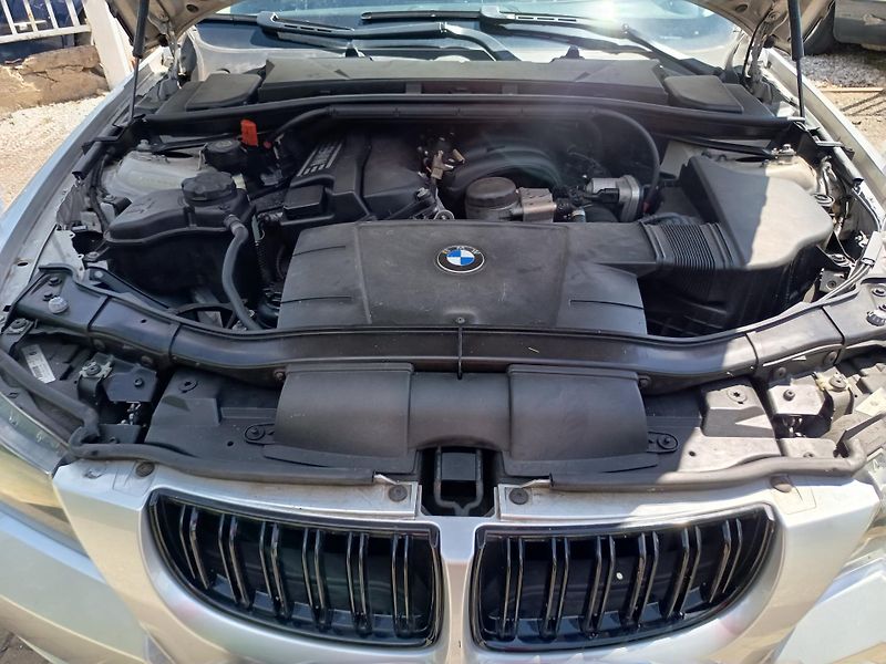 BMW Řada 7 (2006) 2.0 95kw - fotka 45 z 49
