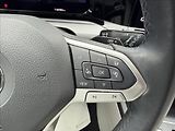Volkswagen Golf VIII 2.0 TDI Life Matrix/Panor - náhled 17