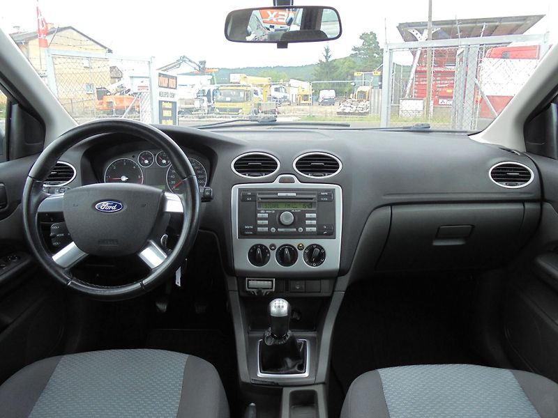 Ford Focus (2007) 1.6TDCi-KLIMA-NOV.ROZVODY - fotka 8 z 10
