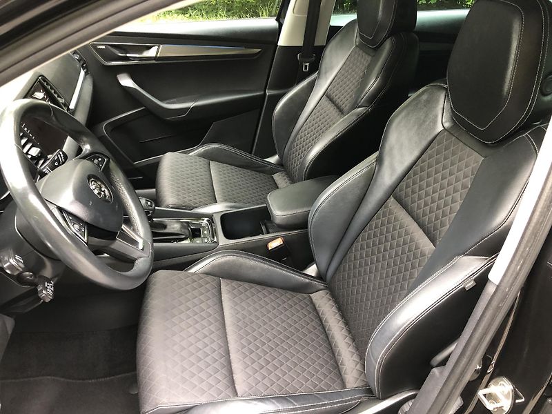 Škoda Karoq (2018) 1.5 TSI DSG STYLE - 140 000KM - fotka 17 z 18