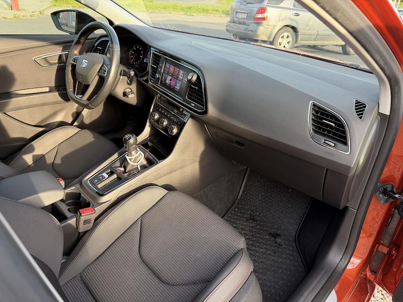 Seat Leon FR 1,5 TSi/96kW - LED,TZ,..... - fotka 46 z 66