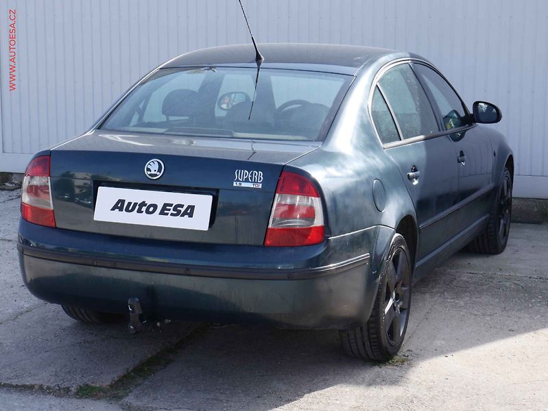 Škoda Superb (2005) 1.9 TDi, ČR, TZ, výhř.sed. - fotka 5 z 16