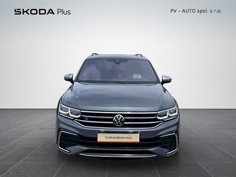 Volkswagen Tiguan Allspace (2023) R-Line 2.0 TSI 140 kW 4MOTION - fotka 4 z 35