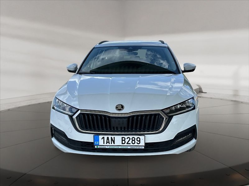 Škoda Octavia 2,0 TDI Ambition - fotka 2 z 11