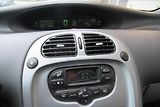 Citroën Xsara Picasso 1.6i 16V AUT.KLIMA TAŽNÉ - náhled 11