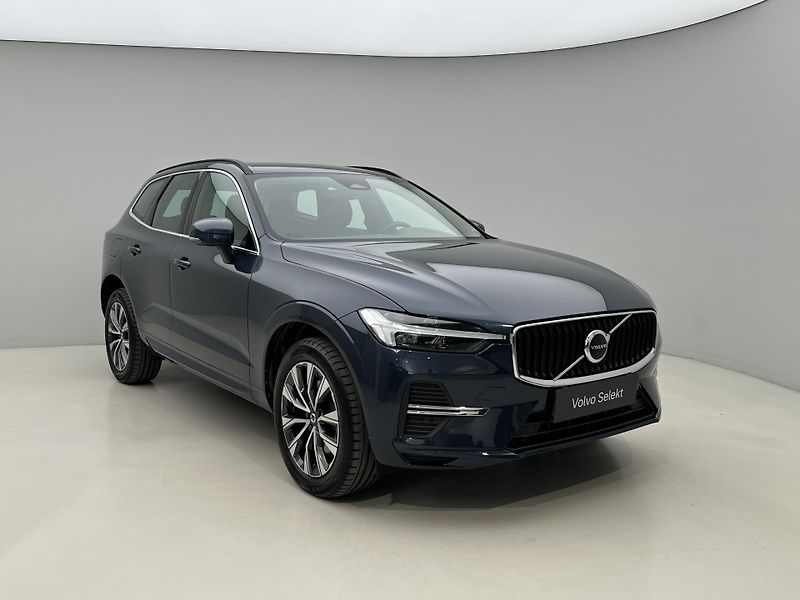 Volvo XC60 B4 AWD MOMENTUM PRO AUT - fotka 8 z 40