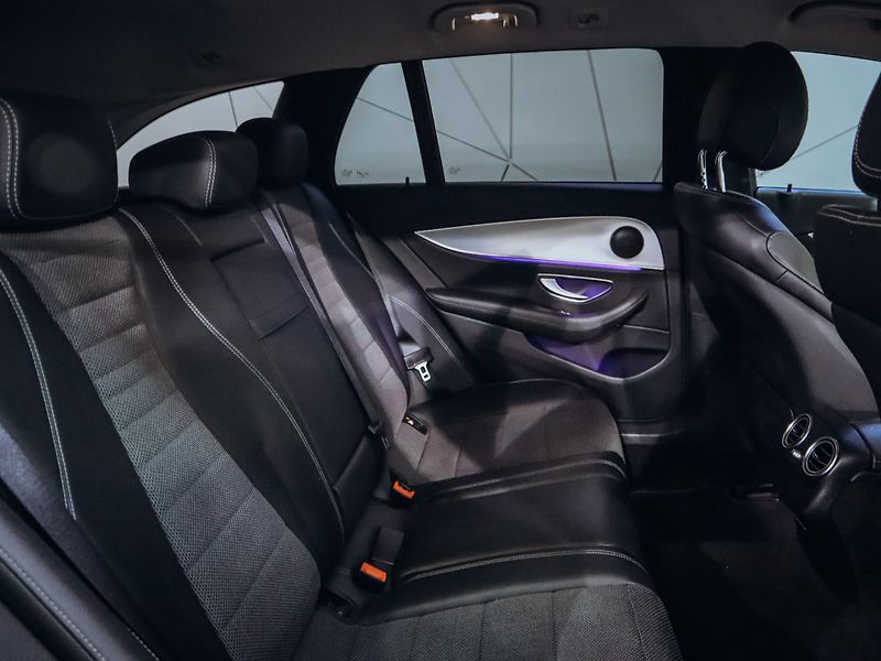 Mercedes-Benz Třídy E E 220d 4MATIC, All-Terrain - fotka 26 z 27