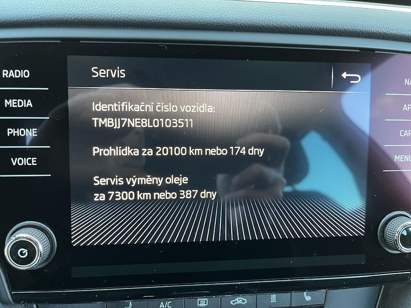 Škoda Octavia (2020) 2.0TDI NAVI*NEZ*TOPENÍ*TAŽNÉ ! - fotka 27 z 35