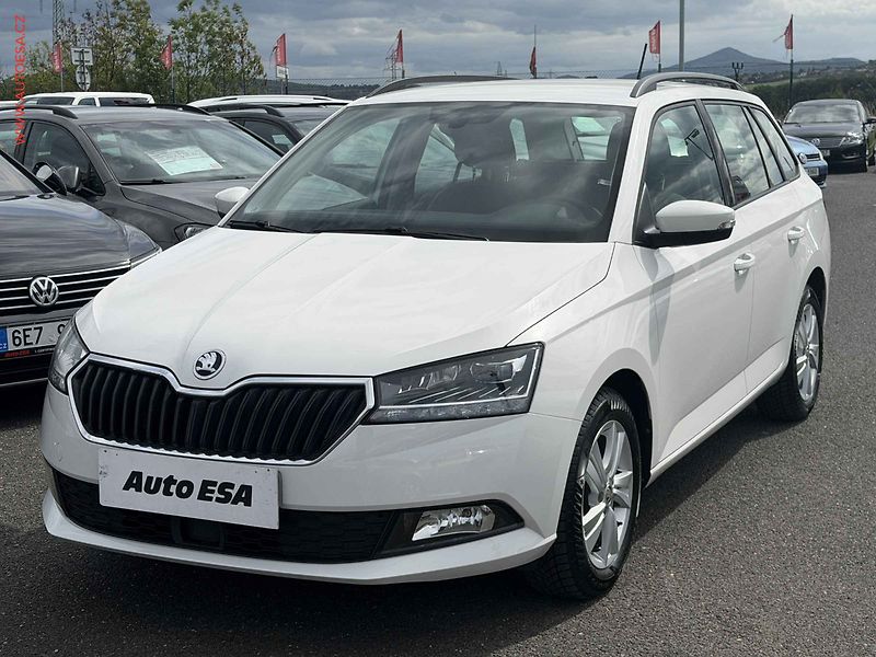 Škoda Fabia (2020) 1.0 TSi, 2.maj,ČR, Style - fotografie inzerátu