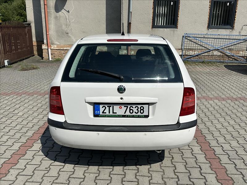Škoda Octavia 1,9 TDI Elegance - fotka 4 z 17