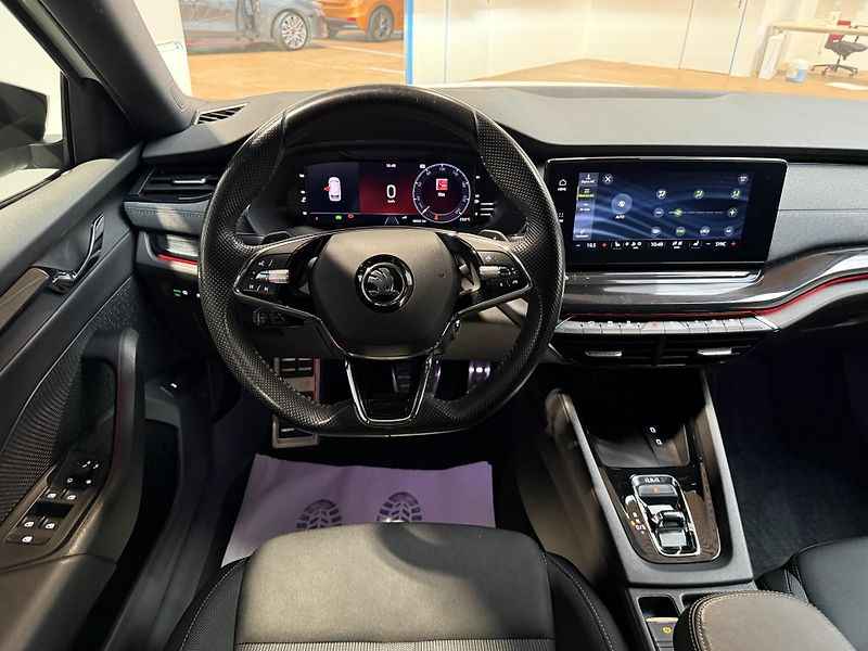 Škoda Octavia 2.0 TDI 110kW DSG Sportline Co - fotka 6 z 14