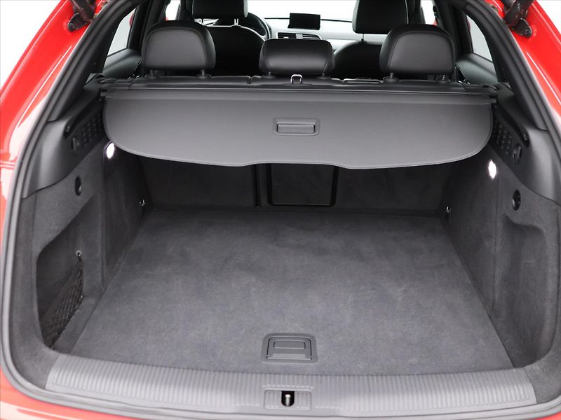 Audi Q3 2,0 TDI 88kW S tronic Basic - fotka 10 z 30