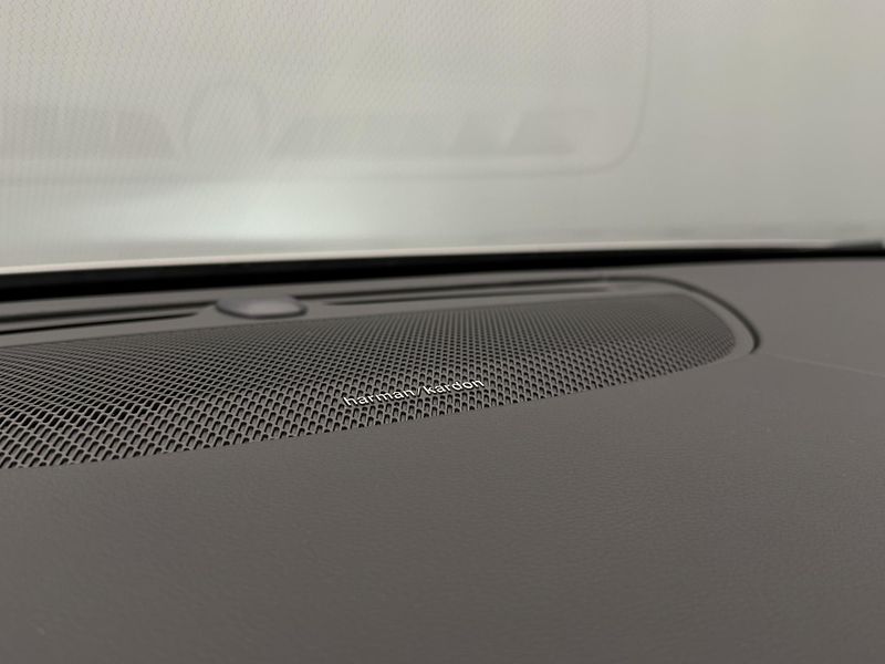 Volvo V90 B5 AWD PLUS DARK REZERVACE - fotka 19 z 36