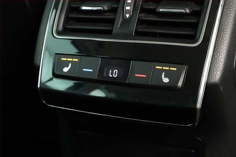 Škoda Superb (2018) Laurin&Klement 2.0 TDI, 4X4 - fotka 18 z 23
