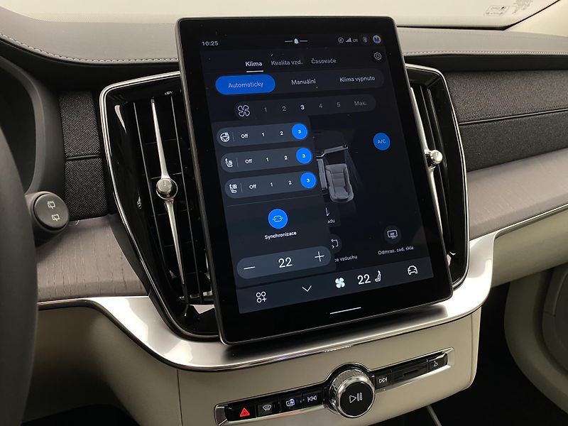 Volvo XC90 (2026) T8 AWD Plug-in BRIGHT PLUS 7m - fotka 45 z 71