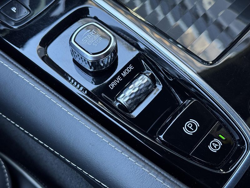 Volvo V60 (2020) 2,0 T8 4X4, Recharge, Polestar - fotka 37 z 47