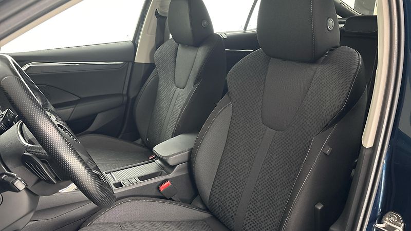 Škoda Octavia 2.0 TDI DSG Style - fotka 15 z 25