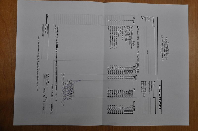 Volkswagen Passat 2.0TDi 130kW KOMBI Automat - fotka 15 z 15