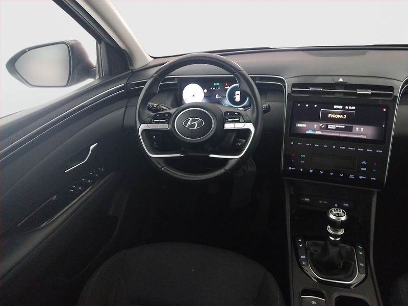 Hyundai Tucson (2021) 1.6 T-GDI - fotka 7 z 19