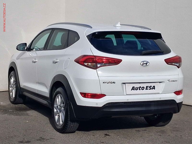 Hyundai Tucson (2018) 1.7 CRDi, ČR, AC, navi - fotka 6 z 19